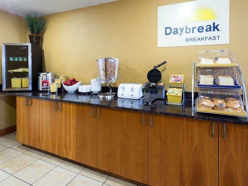 Days Inn & Suites By Wyndham Northwest Indianapolis Luaran gambar