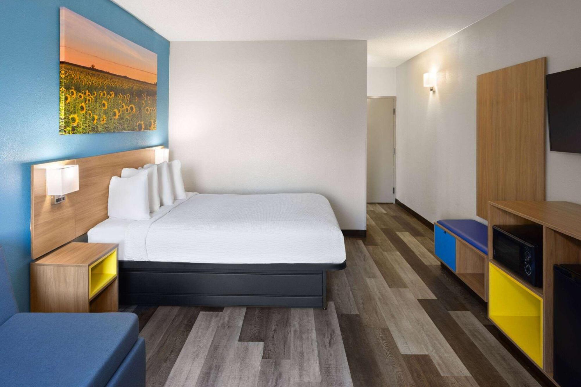 Days Inn & Suites By Wyndham Northwest Indianapolis Luaran gambar