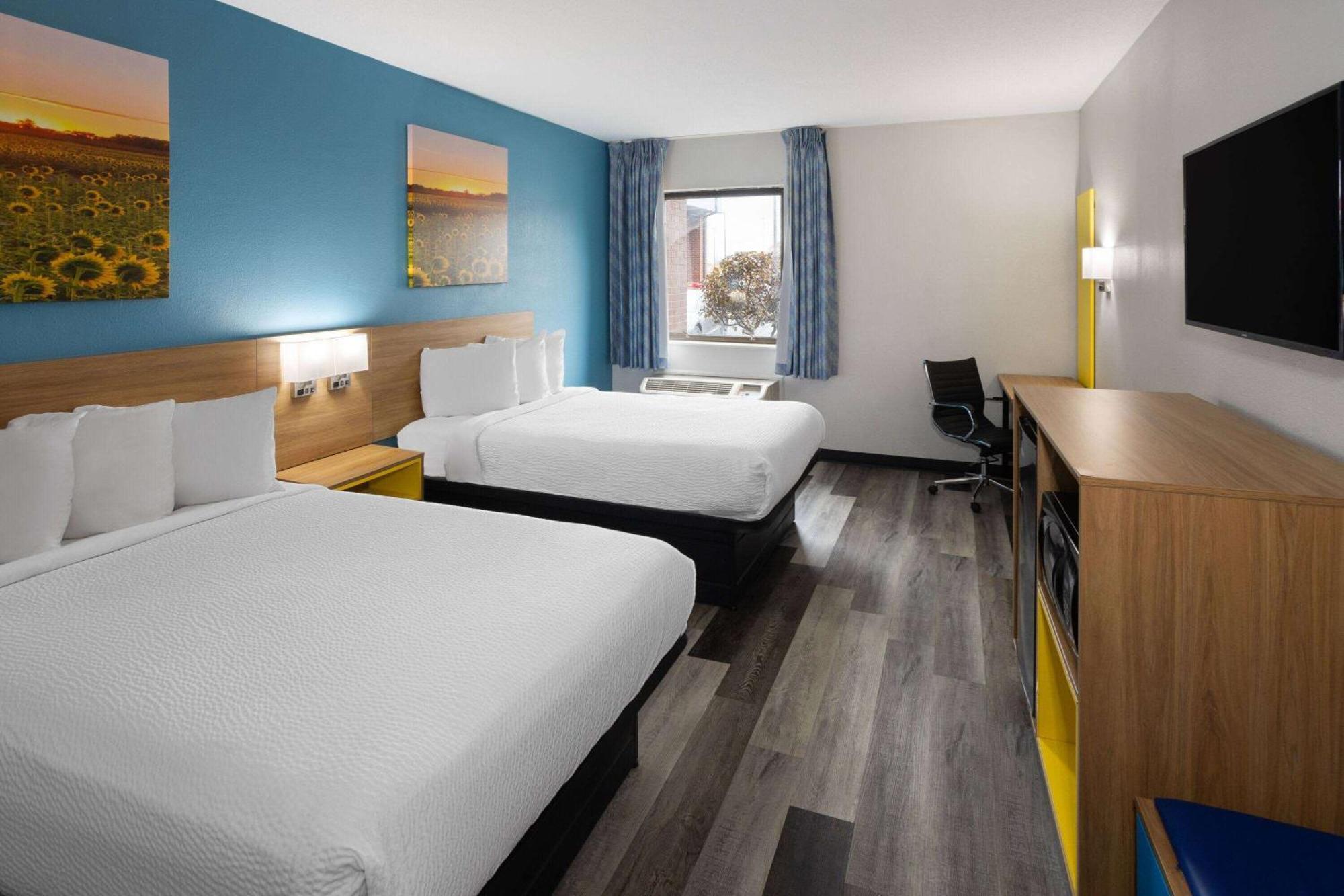 Days Inn & Suites By Wyndham Northwest Indianapolis Luaran gambar